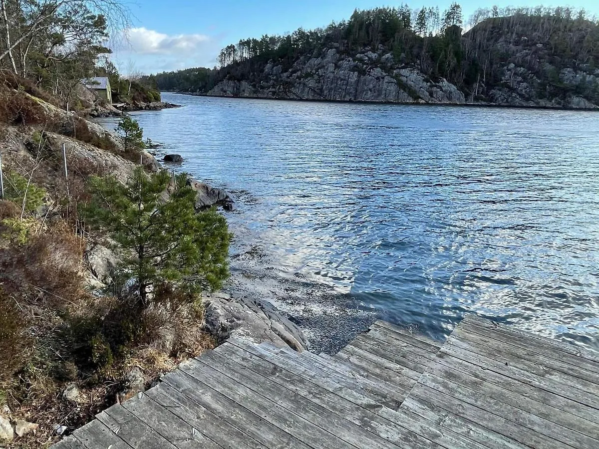6 Person Holiday Home In Rubbestadneset 0*,