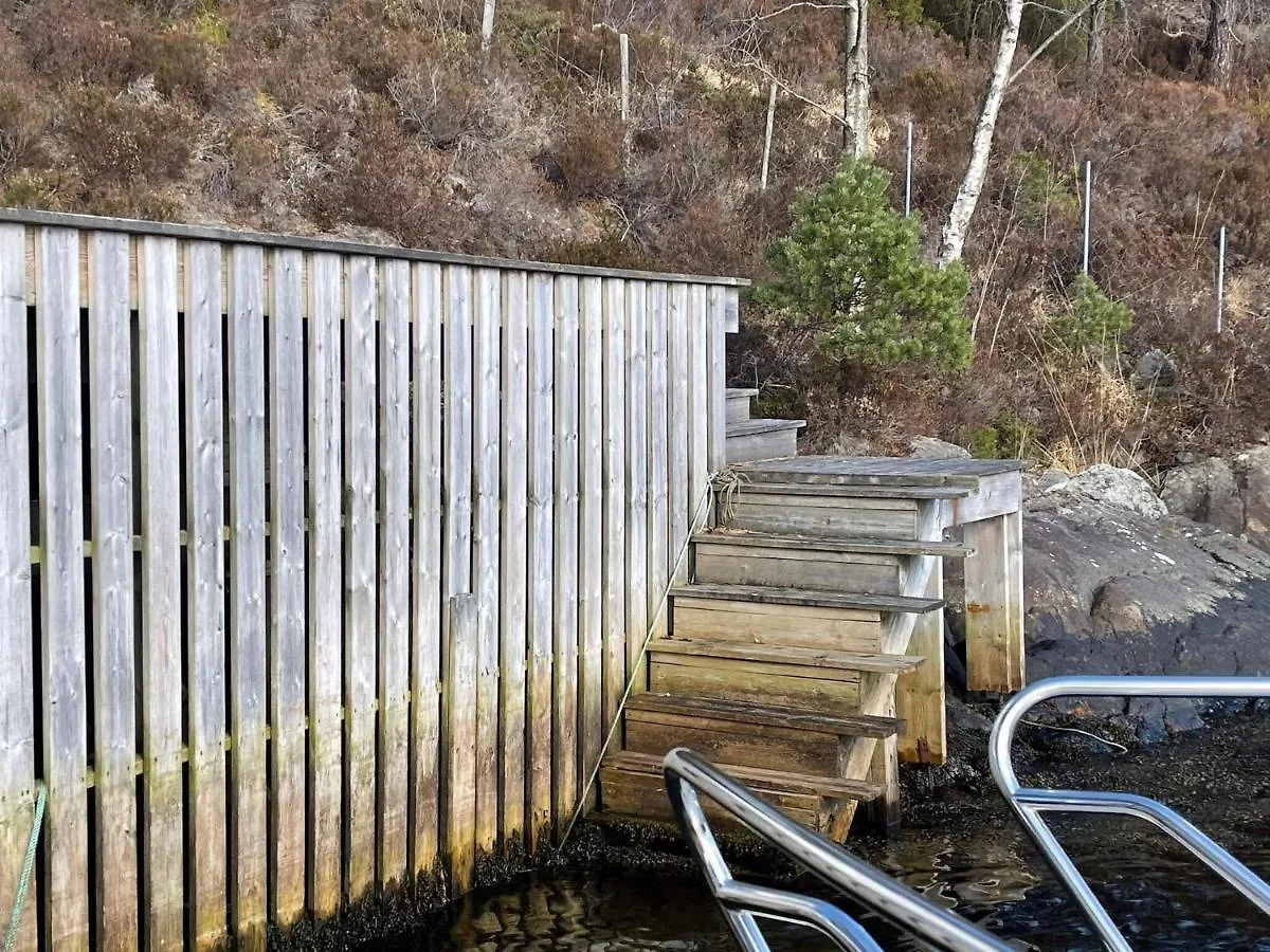 6 Person Holiday Home In Rubbestadneset Norway