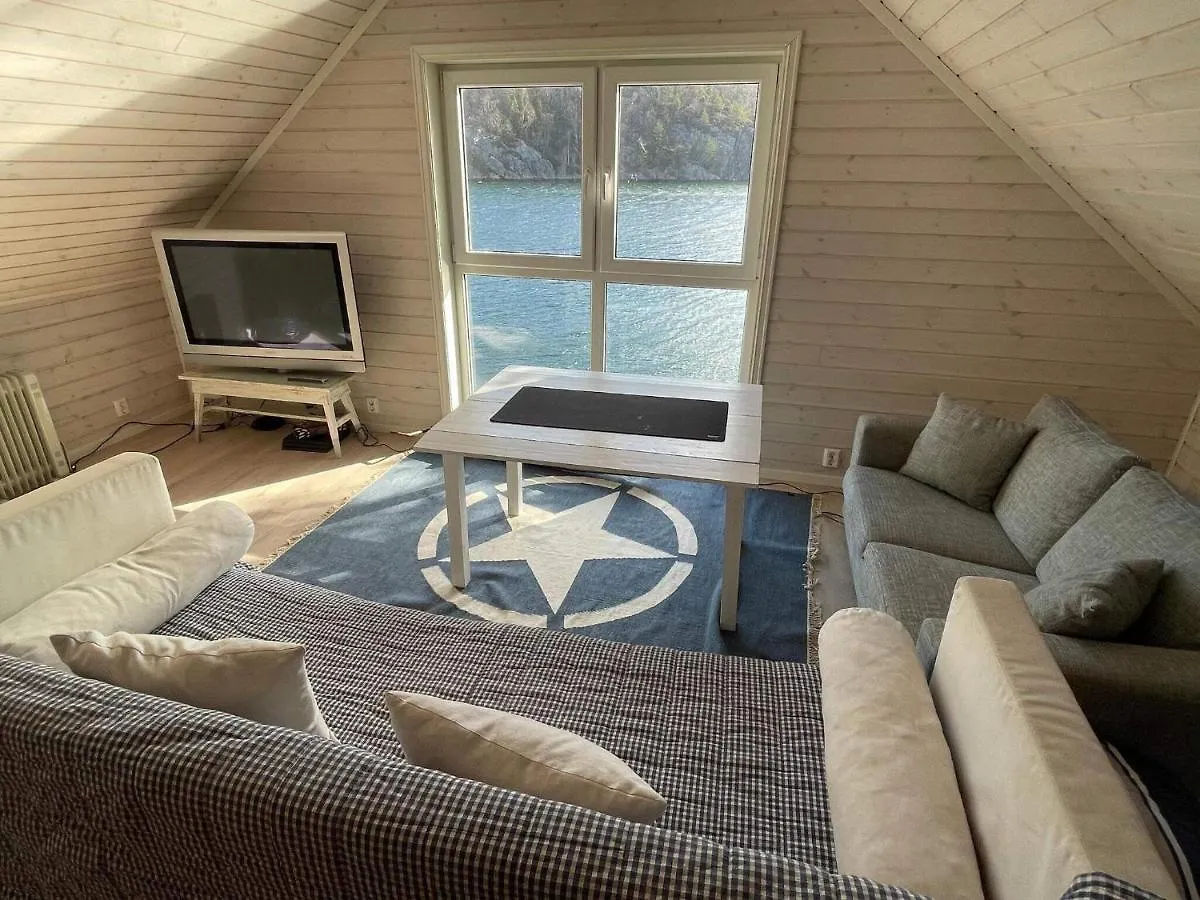 6 Person Holiday Home In Rubbestadneset Norway