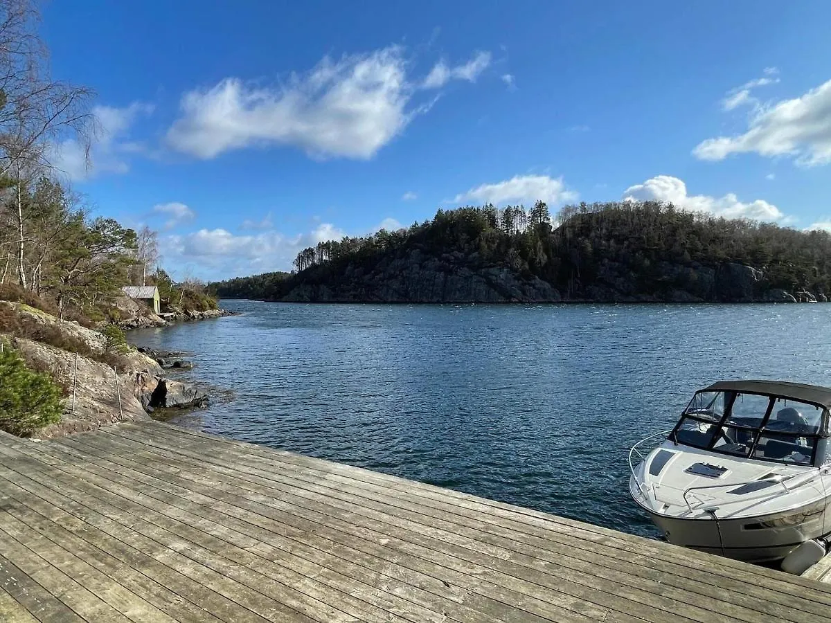 6 Person Holiday Home In Rubbestadneset Norway