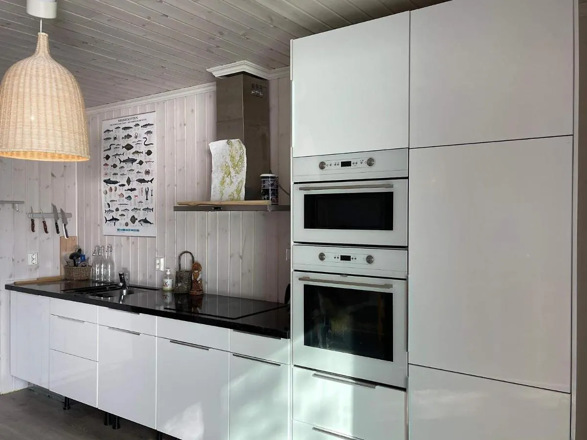 6 Person Holiday Home In Rubbestadneset Norway