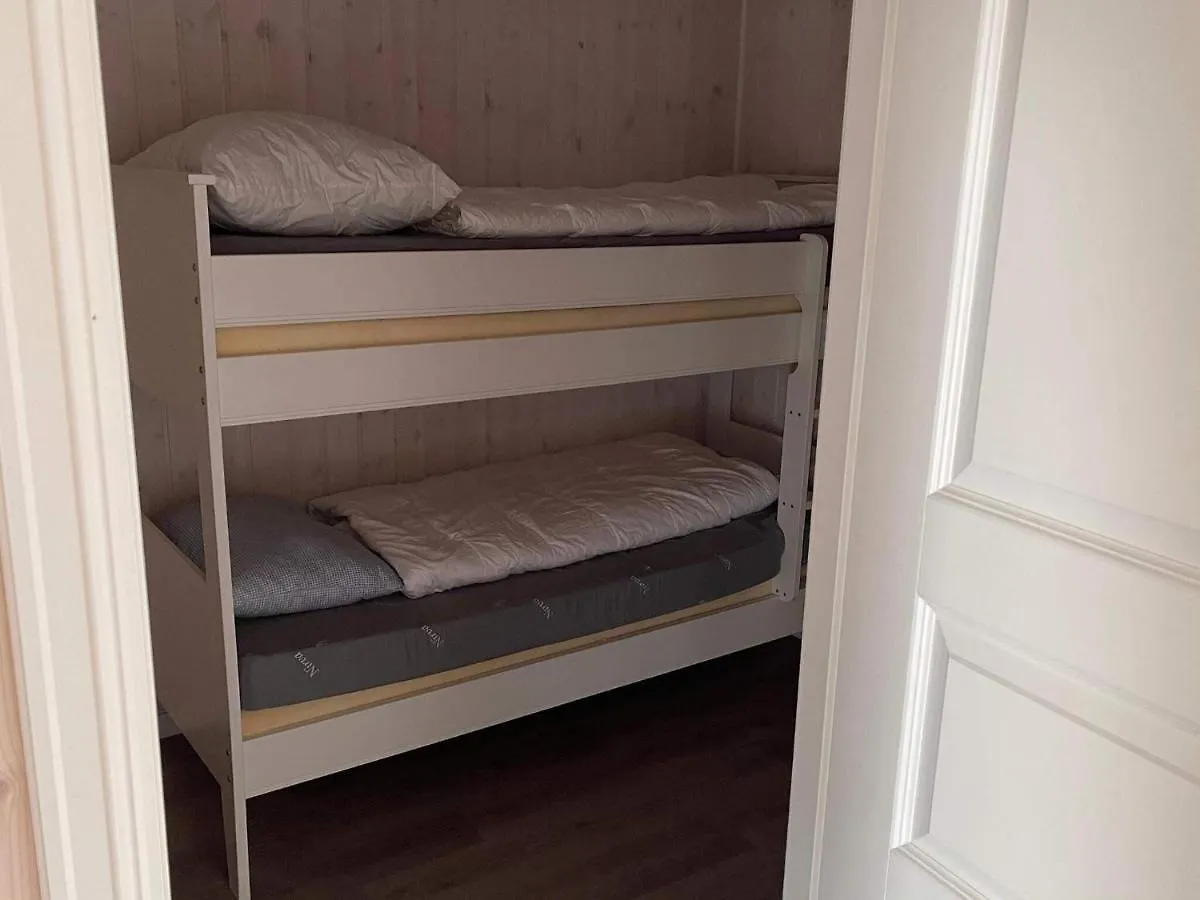 6 Person Holiday Home In Rubbestadneset 0*,